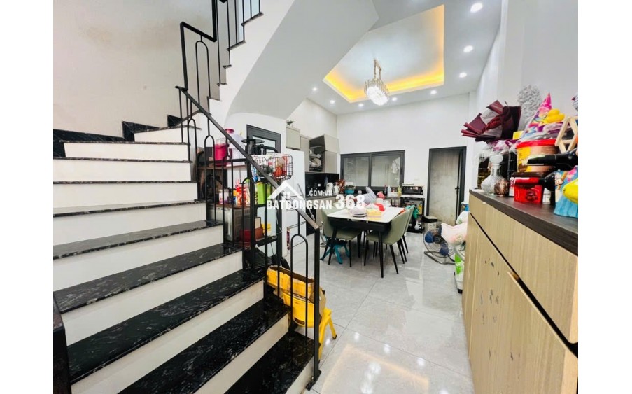 Nhà Tây Hồ oto 7 chỗ qua nhà! 58m, mặt tiền 4m, đường vào nhà 3.5m!