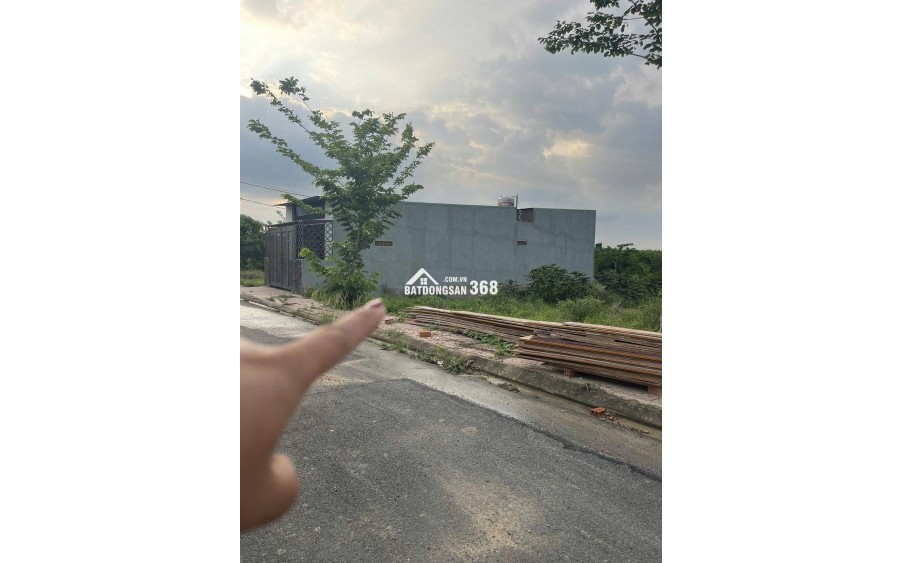 165m2 đất ở xã Bình Minh, cạnh trường quốc tế, đường nhựa vỉa hè, 1,38 tỷ