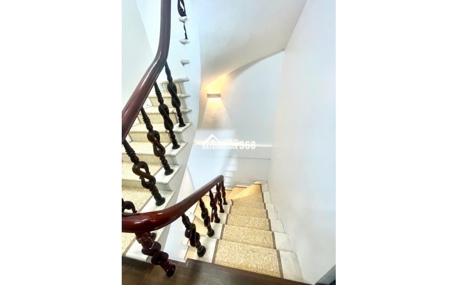 NHÀ CỔ NHUẾ – 55M2 – MẶT TIỀN 5M – GIÁ CHỈ 5 TỶ – SỔ ĐỎ SẴN SÀNG