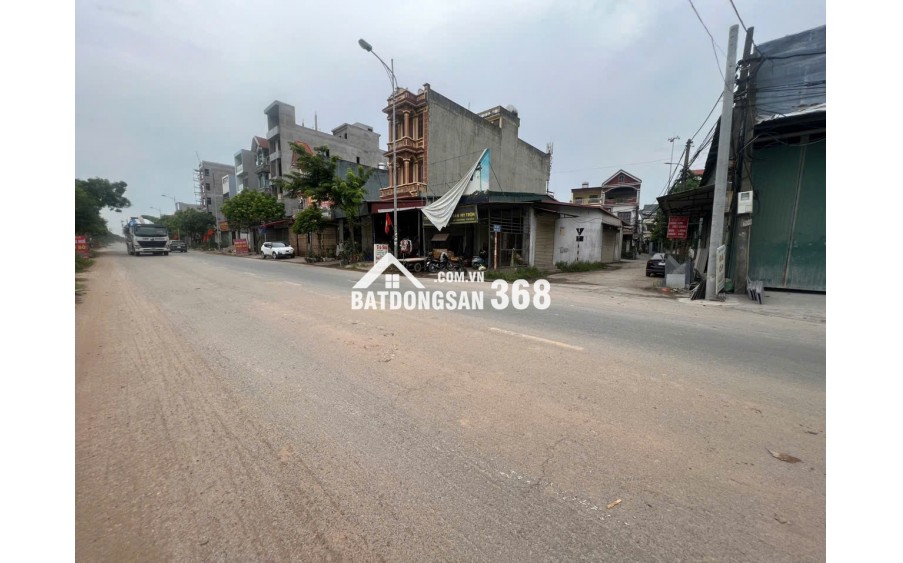 Cắt lỗ lô duy nhất diện tích 244 m mặt tiền 10 m đất vuông  giá chỉ 20 tr 1 m2  Đường xe ô tô đỗ cửa Phù Khê Thượng  Đất nằm trong khu dân cư đông đúc
