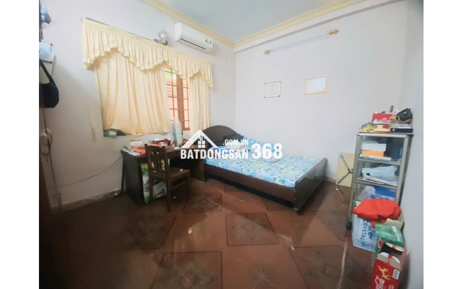  Biệt thự Lê văn việt - giảm giá sâu 6.5 tỷ – 2 mặt tiền thoáng mát - 7PN - ô tô ngủ trong nhà.