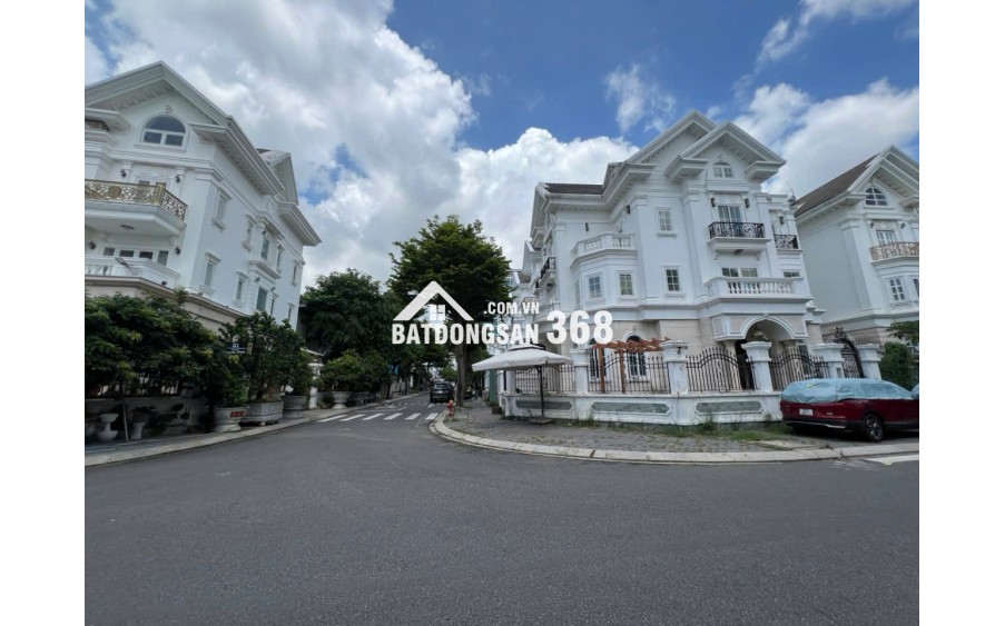 BIỆT THỰ ĐƠN LẬP ĐẲNG CẤP TẠI CITY LAND   Số 67 Đường Số 8 – Góc 2 mặt tiền SIÊU VỊ TRÍ. DT: 15x20m – CN: 300m², H. 4T, TM. Giá: 75 tỷ TL