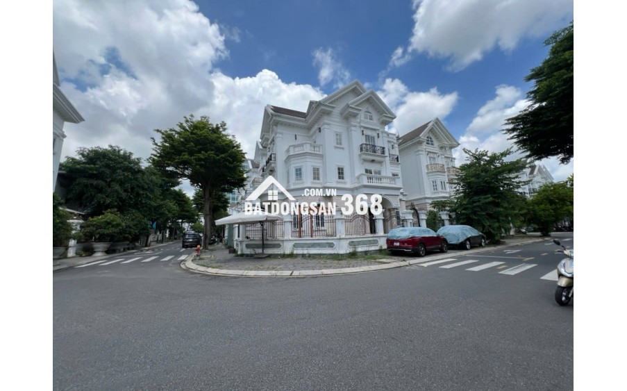 BIỆT THỰ ĐƠN LẬP ĐẲNG CẤP TẠI CITY LAND   Số 67 Đường Số 8 – Góc 2 mặt tiền SIÊU VỊ TRÍ. DT: 15x20m – CN: 300m², H. 4T, TM. Giá: 75 tỷ TL