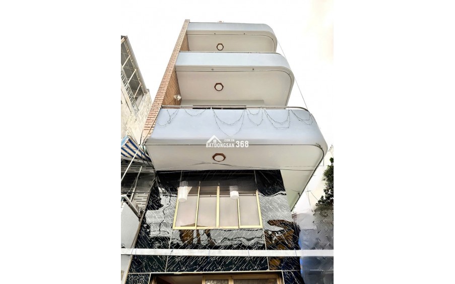 BÁN NHÀ Q10- MẶT TIỀN NGAY CHỢ NGUYỄN TRI PHƯƠNG- 5 TẦNG Ở NGAY: NHỈNH 10 TỶ. Mr Vũ: 0933 910 039