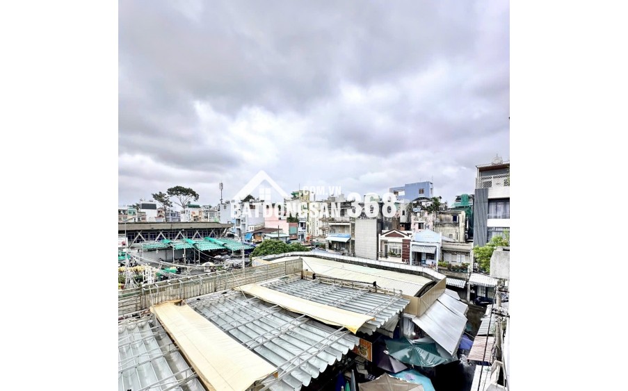 BÁN NHÀ QUẬN 10- MẶT TIỀN CHỢ NGUYỄN TRI PHƯƠNG- 5 TẦNG Ở NGAY: NHỈNH 10 TỶ. Mr Vũ: 0933910039