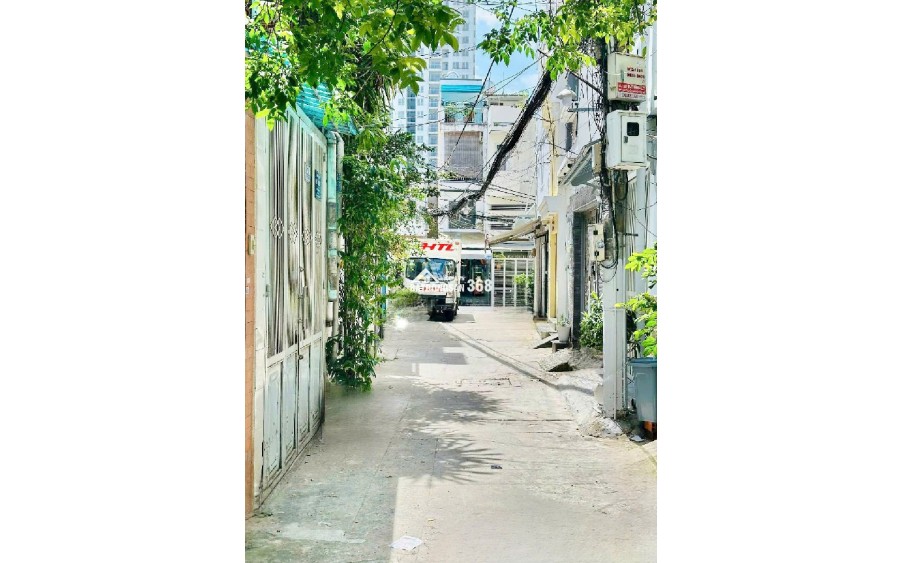 BÁN NHÀ Q10- HẺM XE TẢI THÀNH THÁI- NGANG 8M- CAO 5 TẦNG THU NHẬP 3.6 TỶ/5NĂM. Mr Vũ: 0933 910 039