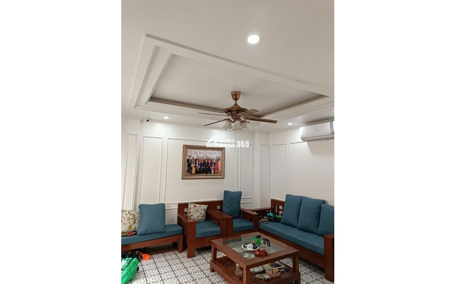 Bán Nhà Thag Máy Hoàng Hoa Thám ,10.7 Tỉ,DT Sổ 40m ,MT 6m ,1nhà ra Phố