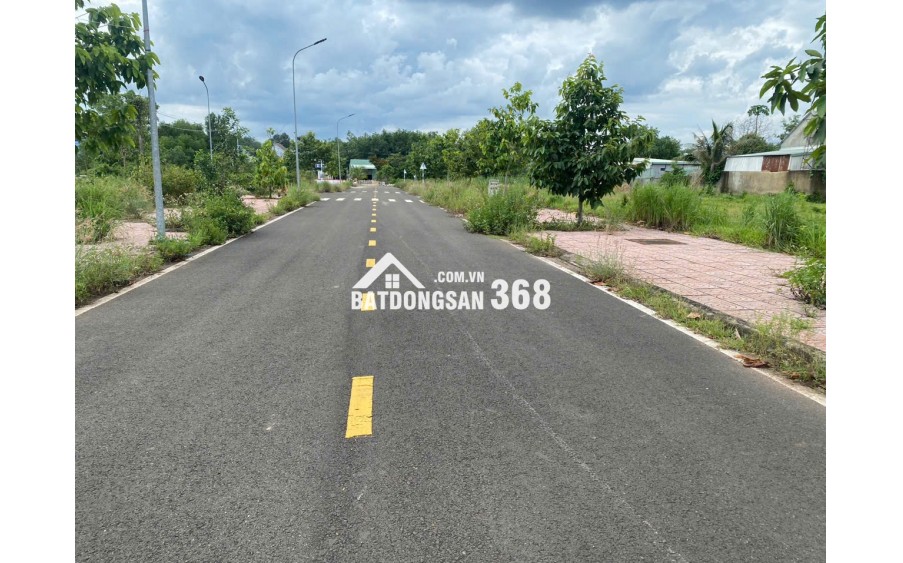 300tr/200m2 mặt tiền nhựa 8m , ngay chợ Tân Phước , cách DT 753 chỉ 50m