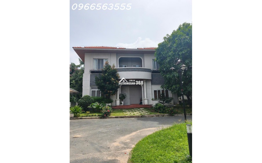 Cần bán biệt thự đơn lập - Phú gia , Phú Mỹ Hưng - Hướng Nam 367M2 - 280tr/m2