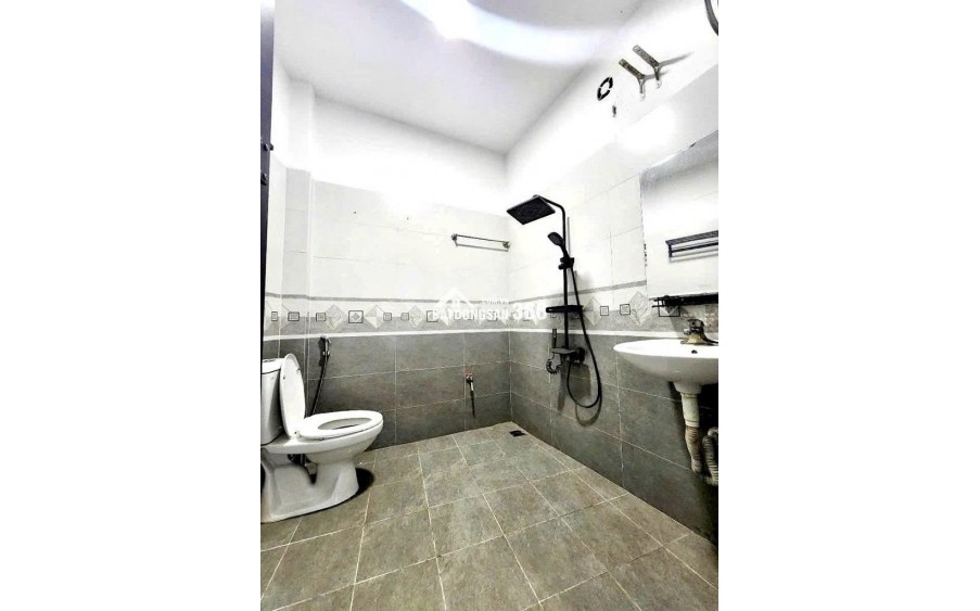 Siêu hiếm Nhà đẹp 75m ra Phố Bạch Mai 23m *4T giá chỉ nhỉnh 3 tỷ Sổ đỏ cất két