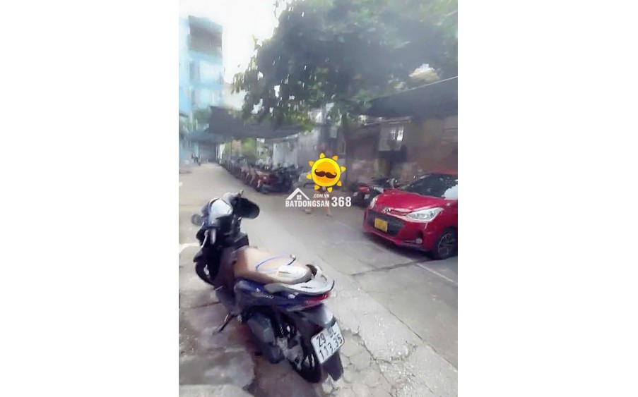 Nhà bán dành cho đầu tư, kinh doanh spa, Văn phòng, lớp học có chỗ để xe rộng giá chỉ 3,88 tỷ