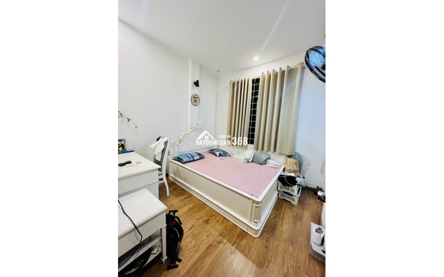 HỒ TÂY 40M NGÕ Ô TÔ VF3 ĐỖ CỬA 10M RA PHỐ 50M RA HỒ GIÁ 8 TỶ 9