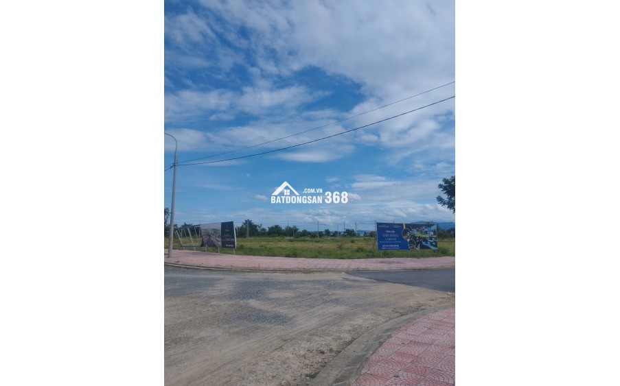 TÌM ĐẦU RA ĐẤT NỀN GẦN PHỐ CỔ HỘI AN, GẦN BIỂN, ĐƯỜNG 10M5, GIÁ CHỈ 16,2 TRIỆU/M2?