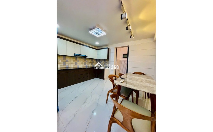 NHÀ ĐẸP GẦN QUẬN 7-5 TẦNG – HẺM XE HƠI – FULL NỘI THẤT CAO CẤP