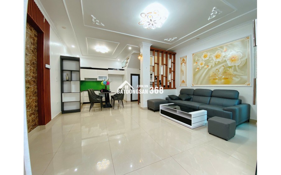 GỐC DÂN ĐỘC LẬP SÂN CỔNG ĐẸP HÀO KHÊ
