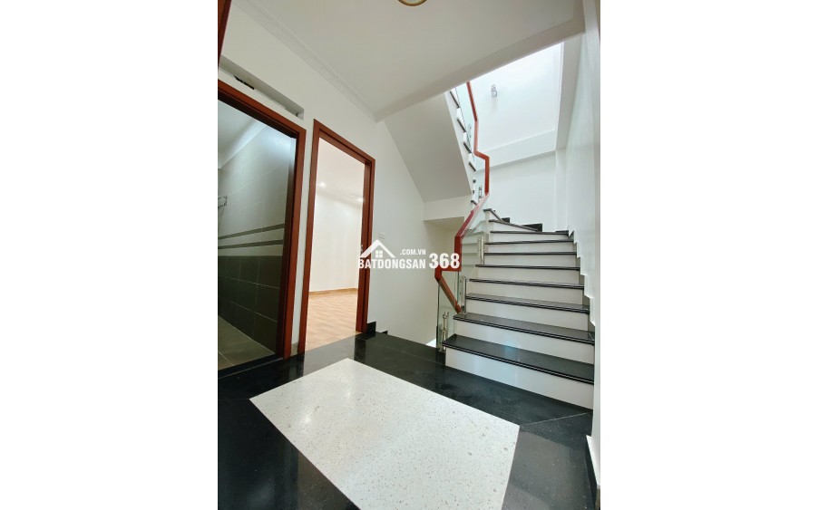 GỐC DÂN ĐỘC LẬP SÂN CỔNG ĐẸP HÀO KHÊ