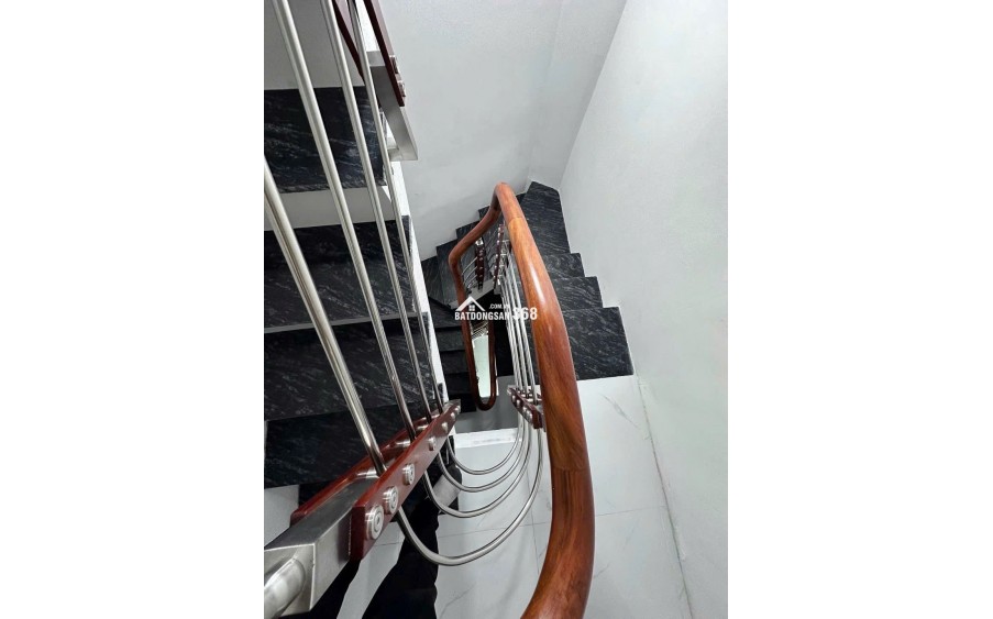 Cần bán nhà Văn Chương 4 tầng full nội thất - Oto tránh 30m - Giá nhỉnh 5T