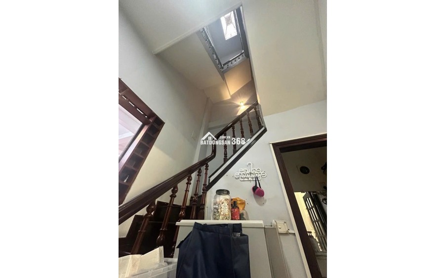 HotNhà Kim Liên 46m2 3 Tầng Full nội thất - Cực gần phố trung tâm - Ô chờ thang máy - Nhỉnh 11T