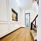 BÁN NHÀ PHỐ LA THÀNH FULL NỘI THẤT MT 6M DIỆN TÍCH 35M2 GIÁ 7 TỶ