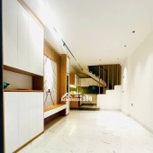 Phạm Văn Đồng, 30m oto, ngõ thông, full đồ, 35m, 7.95 tỷ