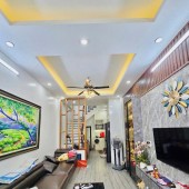 Chính chủ bán nhà Tân Xuân, Bắc Từ Liêm, DT 35m2, vị trí siêu đẹp, ô tô đỗ cửa