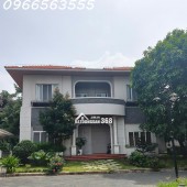 Cần bán biệt thự đơn lập - Phú gia , Phú Mỹ Hưng - Hướng Nam 367M2 - 280tr/m2