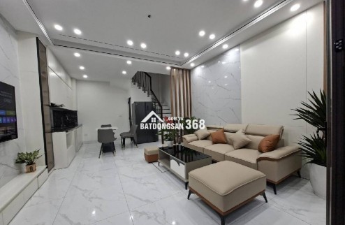 Bán nhà Ngõ 61 Lạc Trung, 38 m2, 5 tầng, gần khu phân lô, giao thông thuận tiện. 7,5 tỷ