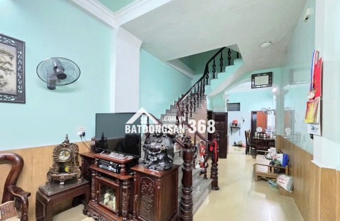 Bán nhà 296 Minh Khai, 40 m2, dân xây, ngõ rộng, 6,7 tỷ