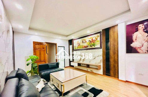 Văn Chương, Đống Đa, 6 tầng, thang máy, ngõ ba gác, full nội thất, 40m, 9.8 tủ