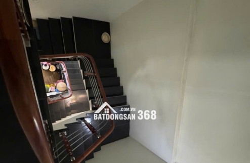 Bán nhà,đường Bát Khối\"Đông Dư cũ\", nhà đẹp ở ngay, 60m 3 tầng MT 6m 9.6tỷ