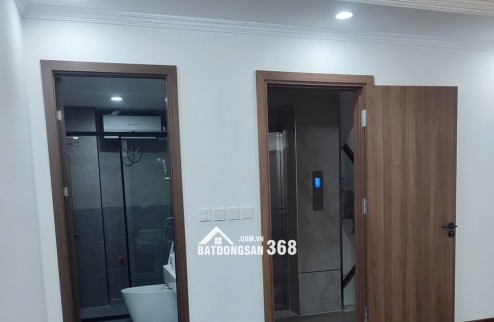 Bán Nhà Hoàng Hoa Thám: 7.9 Tỉ, MT 4.8m ,Sổ Vuông 30m..Thang Máy