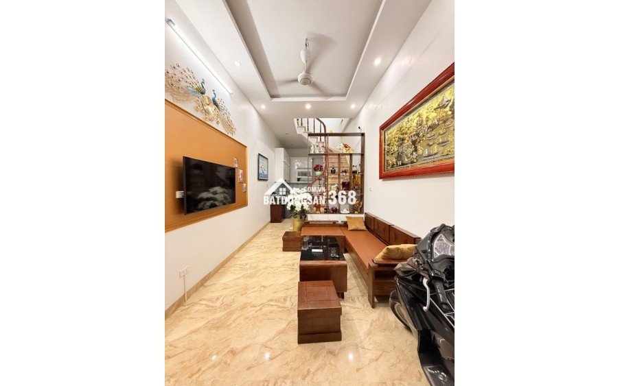 NHANH TAY! Nhà Lĩnh Nam 4 tầng, 30m2, nhỉnh 4 tỉ - Giá tốt nhất Hoàng Mai!