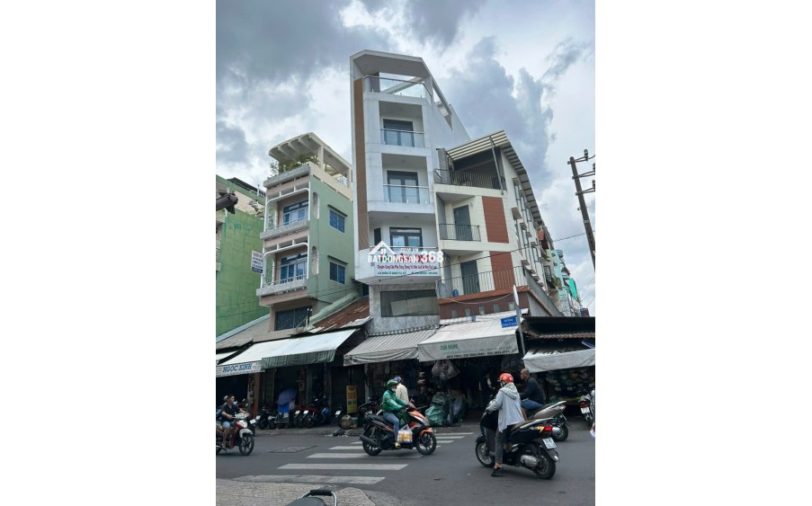 Bán Nhà Mặt Tiền Đường Dương Tử Giang, Phường 12, Quận 5. DT: (3.5 x 16.6), Giá Chỉ 24 Tỷ! Vị Trí Đẹp, Đầu Tư Sinh Lời Cao. Liên Hệ Ngay!