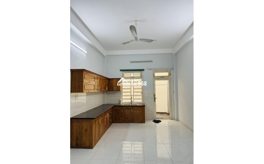 Bán Gấp Nhà Xinh- An Lạc Bình Tân - 84m2 - Hẻm 9M - Vuông Vức ~85tr/m2