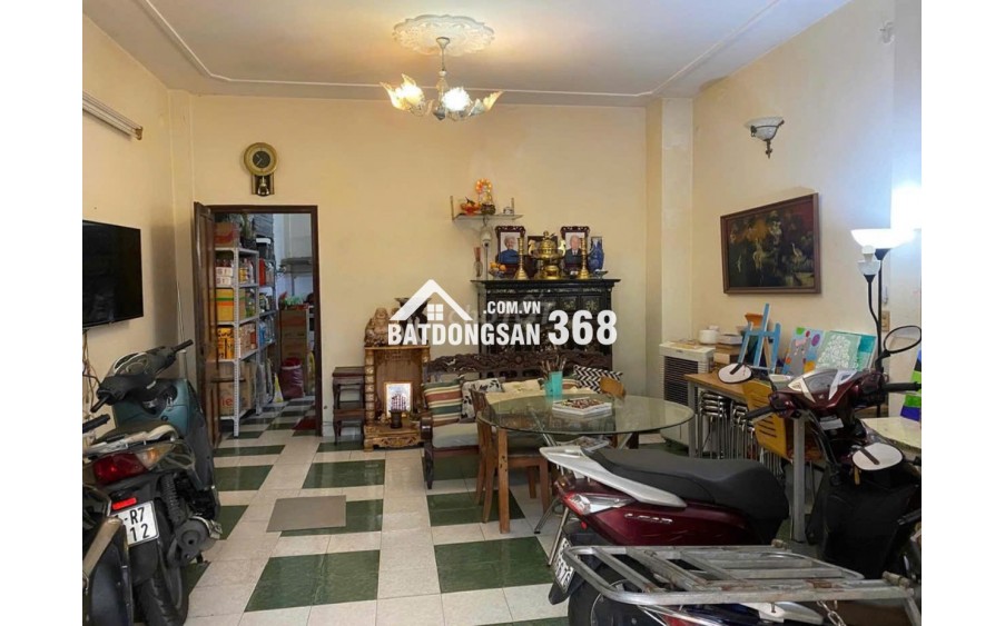 Bán nhà MT Trương Hoàng Thanh P12 Tân Bình 2 lầu (4PN, 3WC)