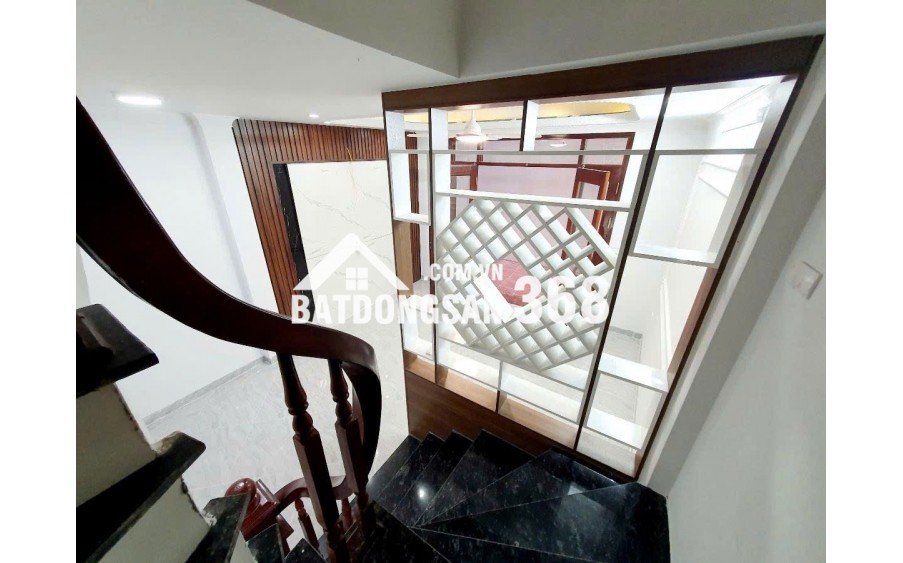 NHÀ ĐẸP MỚI TINH . Cổ Nhuế - Bắc Từ Liêm 35m 6 tầng mặt tiền 4,3m 7,25 tỷ 
sổ đỏ vuông vắn cất két .