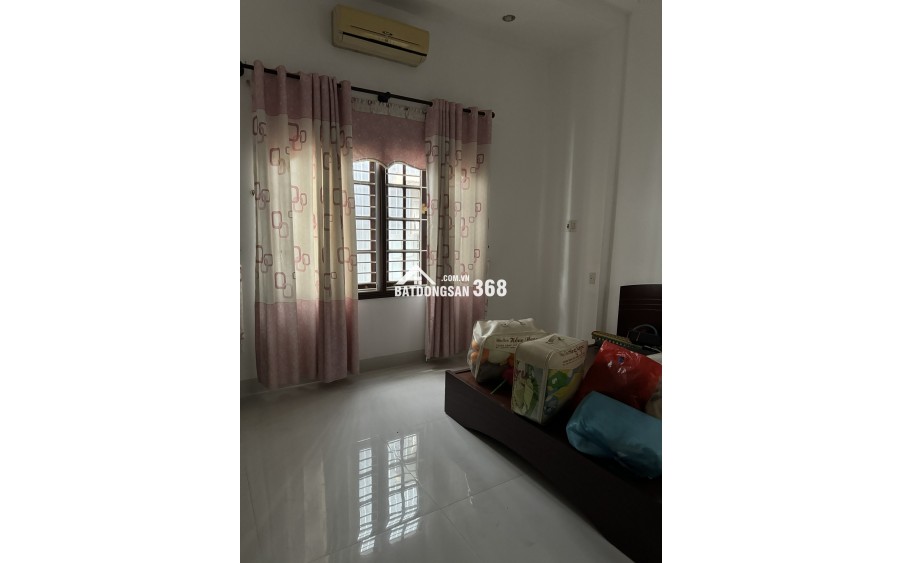 + Sơn Trà, Bán dãy nhà trọ 2 mặt tiền đường 10,5m và 7,5m, gần trường PTTH Tôn Thất Tùng.