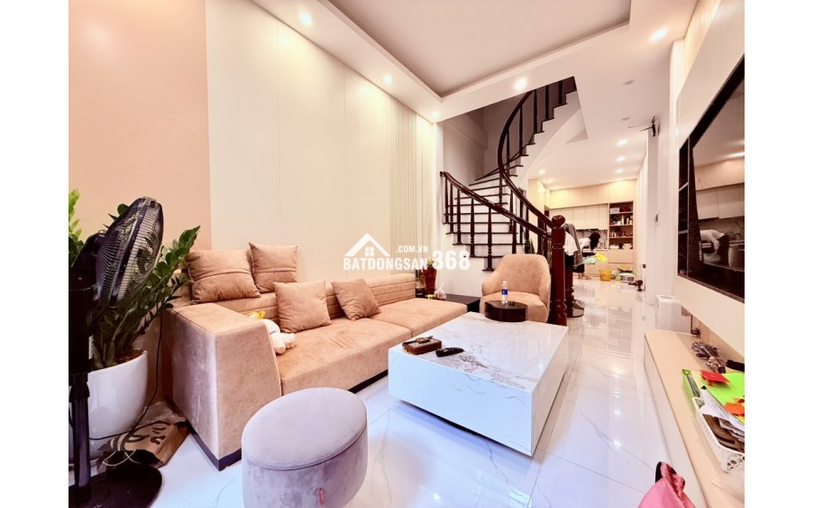  KHÂM THIÊN – NHÀ ĐẸP – CẠNH TRƯỜNG HỌC – 41M – 4 TẦNG – 8,8 TỶ 