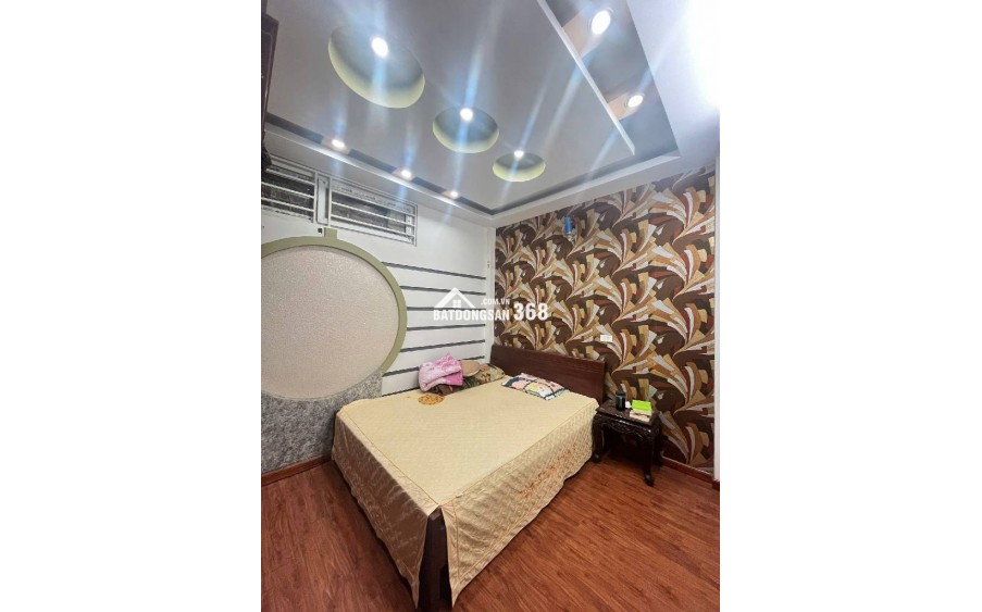 Bán nhà phố Mạc Thái Tông, 5 tầng 4 ngủ, tiện ích ngập tràn, DT 44m2 - Giá nhỉnh 9 Tỷ