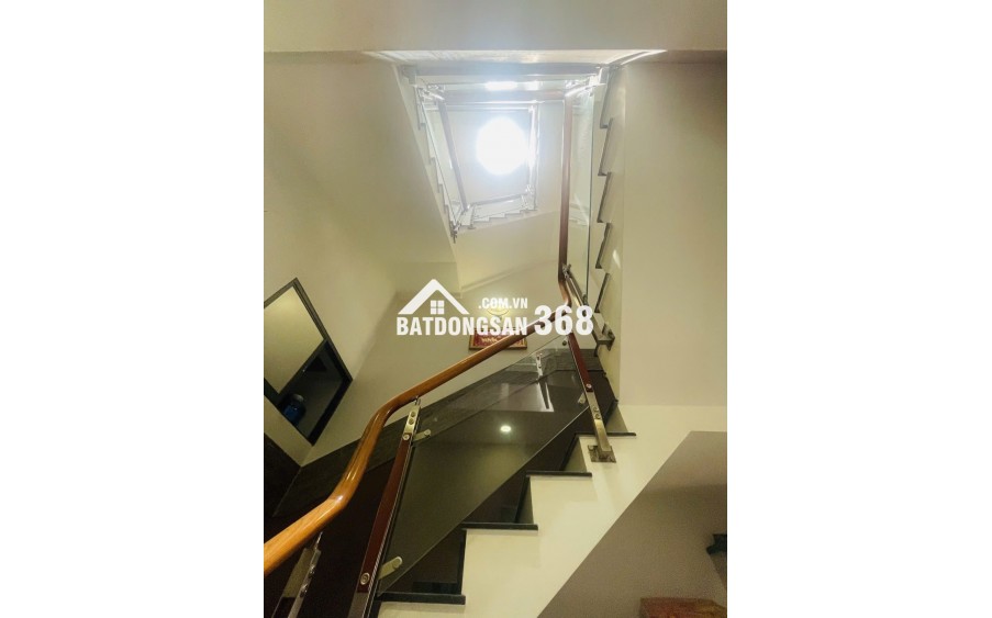 Bán nhà 1 trệt 2 lầu hẻm 8m đường Liên Tỉnh 5 P6 Q8 tiện kinh doanh