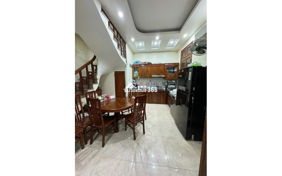 ĐỐNG ĐA - 33M2 – 5 TẦNG – NGÕ RỘNG – MẶT TIỀN 5,6M – 7,1 TỶ