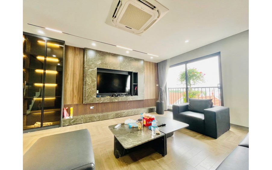 HOA HẬU QUẬN HAI BÀ TRƯNG Ô TÔ VÀO NHÀ