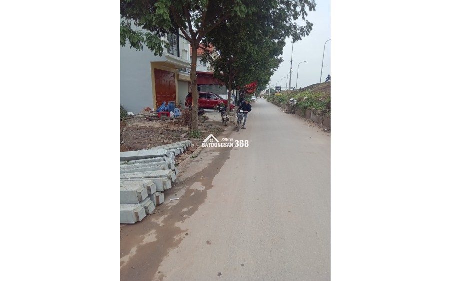 SIÊU HIẾM LÔ ĐẤT 55M2  GIÁ NHỈNH 6 TỶ TRUNG TÂM YÊN NGHĨA OTO VÀO TẬN ĐẤT,NHIỀU TIỆN ÍCH