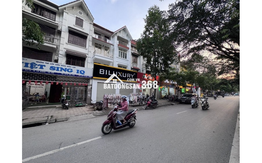 CHÍNH CHỦ BÁN NHÀ MẶT PHỐ HẠNH HOA – KĐT XA LA – HÀ ĐÔNG – 2 MẶT THOÁNG – 120M² – MT 8M – GIÁ 40.9 TỶ