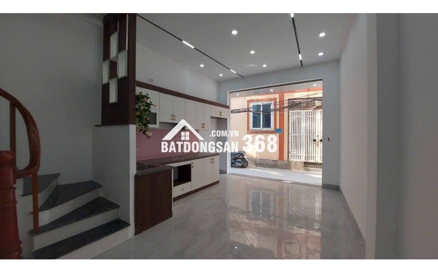 Nhỉnh #5 tỷ tọa lạc tại Quang Trung- Hà Đông | 35M2 - 4 Tầng - 4 MT | nhiều tiện ich
