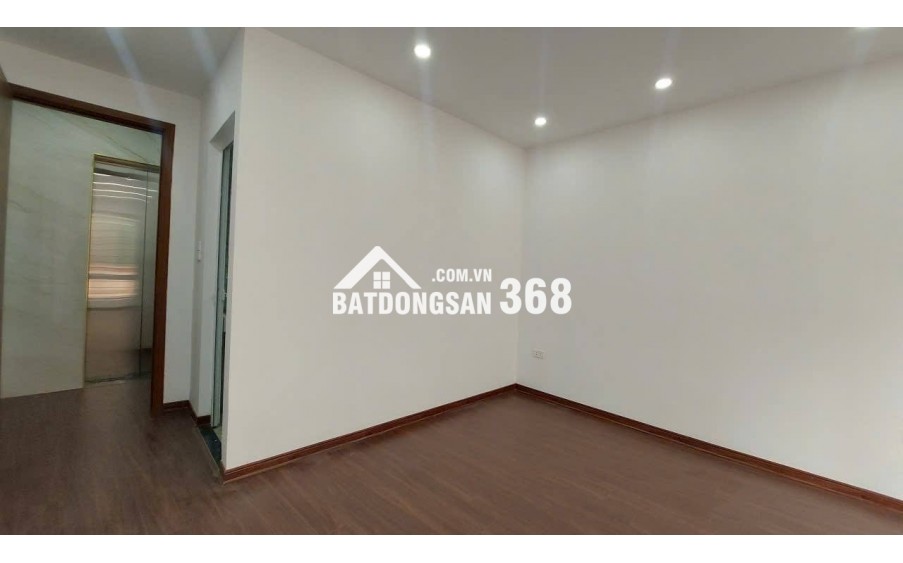 Nhỉnh #5 tỷ tọa lạc tại Quang Trung- Hà Đông | 35M2 - 4 Tầng - 4 MT | nhiều tiện ich