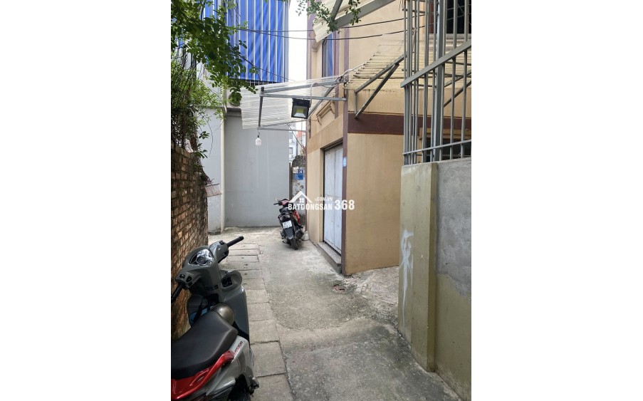 Nhỉnh 4 tỷ ,CC gửi bán lô đất trung tâm Yên Nghĩa - Hà Đông  30m2 MT 5.9m