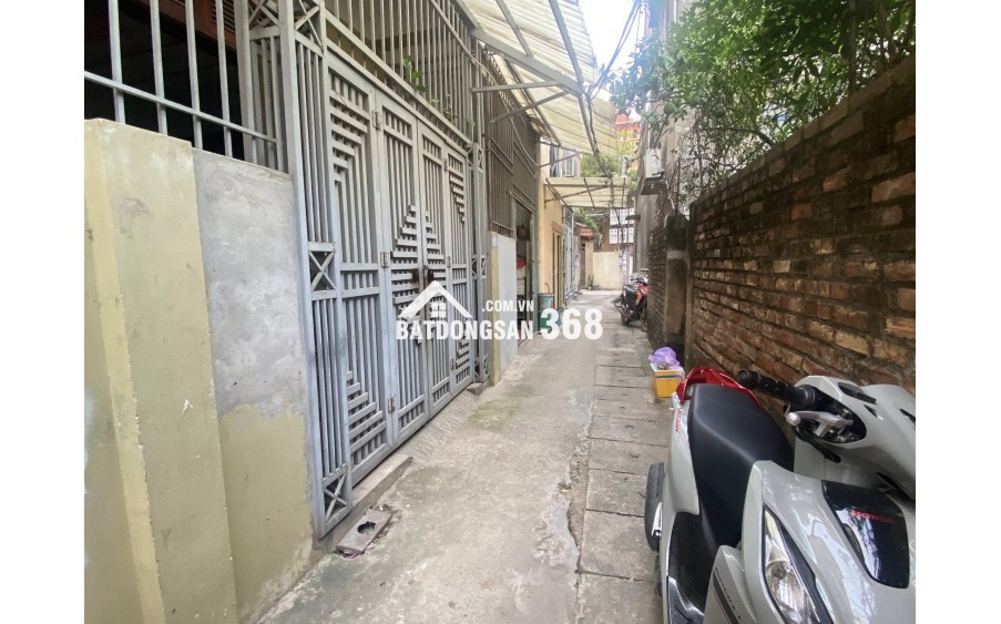 Nhỉnh 4 tỷ ,CC gửi bán lô đất trung tâm Yên Nghĩa - Hà Đông  30m2 MT 5.9m