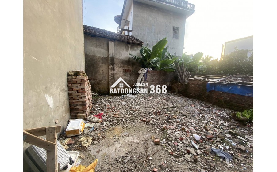Nhỉnh 4 tỷ ,CC gửi bán lô đất trung tâm Yên Nghĩa - Hà Đông  30m2 MT 5.9m