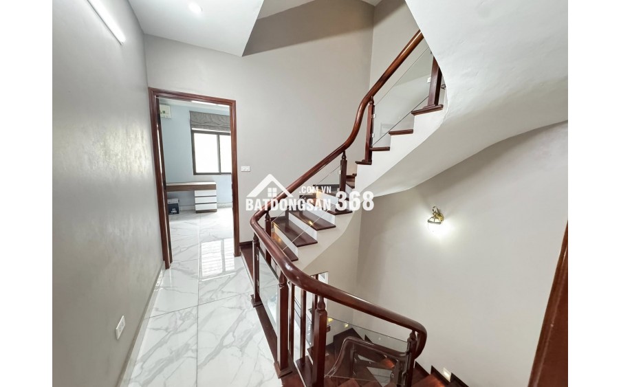 Bán Nhà Phân Lô KĐT Mỗ Lao, Hà Đông Nhà Đẹp Ở Ngay  60m²-5 Tầng- Mặt Tiền 5m Giá Nhỉnh 18 Tỷ